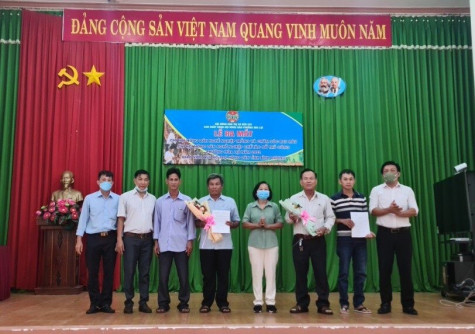 Ra mắt Chi hội nông dân nghề nghiệp