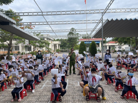 Tuyên truyền an toàn giao thông, phòng chống bạo lực học đường cho học sinh