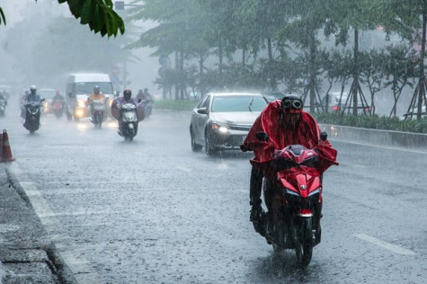 Bắc Bộ có mưa rào và dông vài nơi, trưa chiều giảm mây, trời nắng