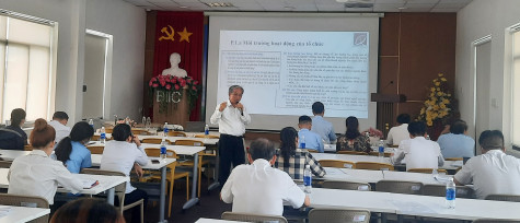 Đào tạo hướng dẫn viết báo cáo tham dự giải thưởng chất lượng quốc gia năm 2022