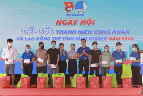 Ngày hội Thanh niên công nhân: Chia sẻ và kết nối