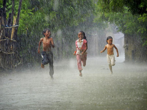 Trung Bộ ngày nắng nóng, tối mưa to; Nam Bộ chiều tối và đêm có mưa rào và giông