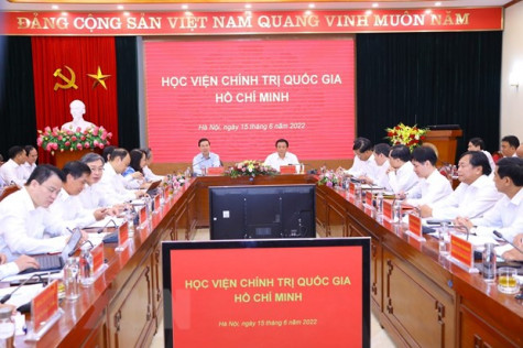 "Trường Đảng phải là nơi quy tụ những tinh hoa, cán bộ cấp chiến lược"