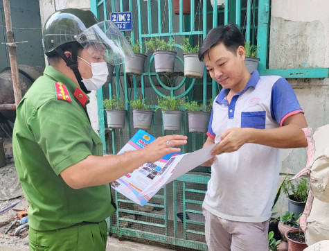 Công an TP.Thuận An:  Cấp phát 10.000 tờ rơi tuyên truyền về phòng, chống ma túy