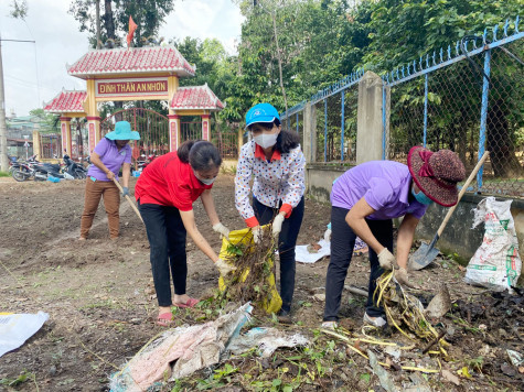 "Biến" đất bỏ hoang thành vườn hoa