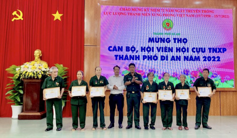 Hội Cựu thanh niên xung phong TP.Dĩ An: Họp mặt ngày truyền thống