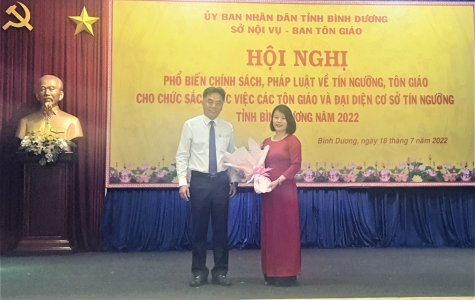 Phổ biến chính sách, pháp luật về tín ngưỡng, tôn giáo cho chức sắc, chức việc các tôn giáo và đại diện cơ sở tín ngưỡng