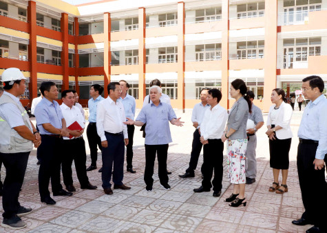 Đoàn công tác của Bí thư Tỉnh ủy Bình Dương khảo sát một số dự án ở huyện Dầu Tiếng