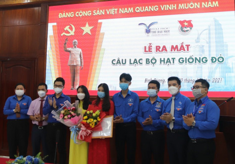 Câu lạc bộ Hạt giống đỏ: Nơi ươm mầm, phát triển Đảng