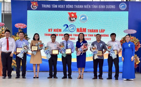 Trung tâm Hoạt động thanh niên tỉnh Bình Dương họp mặt kỷ niệm 20 năm thành lập