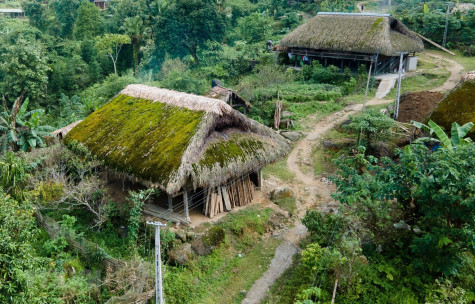 Thôn Xà Phìn - nơi có những mái nhà rêu nép mình trên dãy Tây Côn Lĩnh