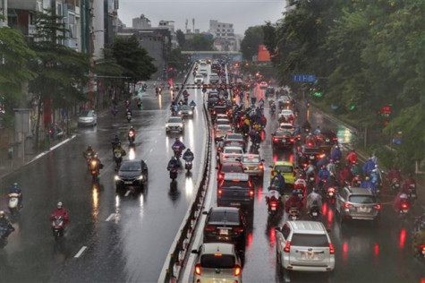 Mưa dông quay trở lại miền Bắc, đề phòng thời tiết cực đoan