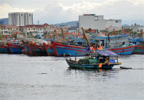 Bão số 4 di chuyển theo hướng Tây, có xu hướng mạnh thêm