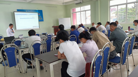 Tập huấn ứng dụng viễn thông và công nghệ thông tin cho thành viên hợp tác xã, quỹ tín dụng nhân dân