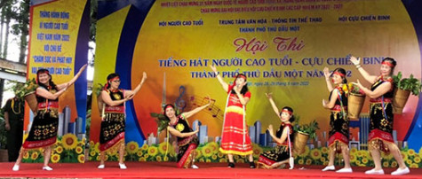 Hội thi tiếng hát cựu chiến binh TP.Thủ Dầu Một 2022: Phường Hiệp Thành đoạt giải nhất