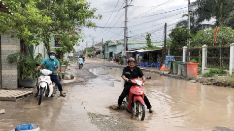 Đường liên khu phố hư hỏng: Người dân và địa phương mong sớm nâng cấp, mở rộng