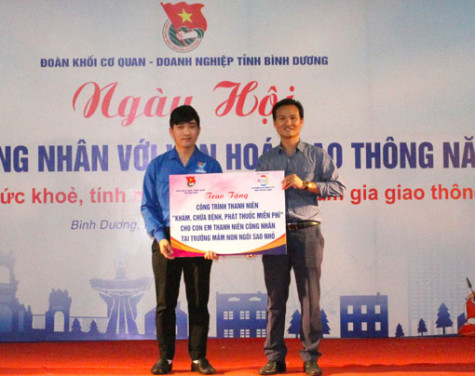 Hơn 100 đoàn viên, thanh niên công nhân tham gia ngày hội Thanh niên công nhân với văn hóa giao thông năm 2022