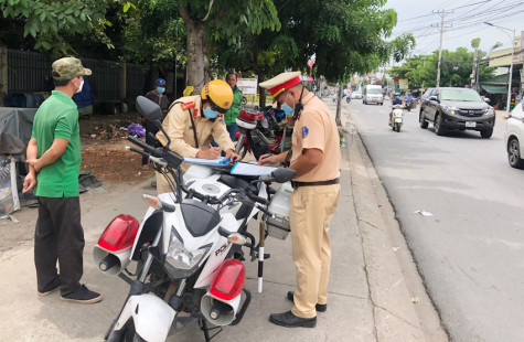 Bảo đảm trật tự an toàn giao thông những tháng cuối năm: Tập trung giải pháp kiềm chế, kéo giảm số người chết do tai nạn giao thông