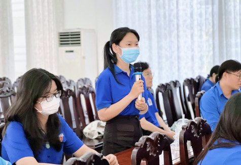 TP.Dĩ An: Tập huấn chuyên đề “Công tác phát triển Đảng trong thanh niên công nhân”