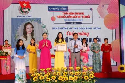 Tuyên dương 114 “giáo viên, giảng viên trẻ tiêu biểu”