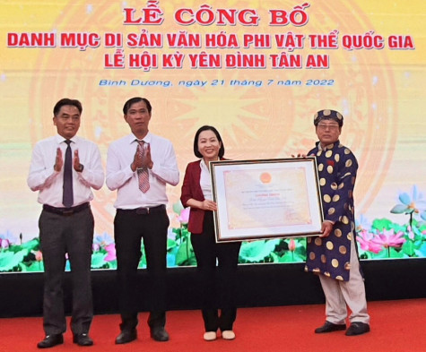 Quan tâm giữ gìn, phát huy giá trị di sản văn hóa