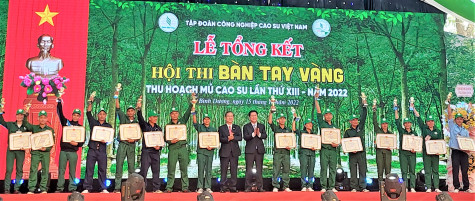 83 thí sinh đạt danh hiệu “Bàn tay vàng thu hoạch mủ cao su” năm 2022