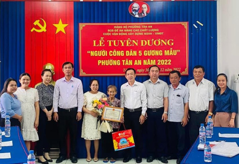 Xây dựng nếp sống văn hóa, văn minh đô thị: Quyết tâm của cả hệ thống chính trị