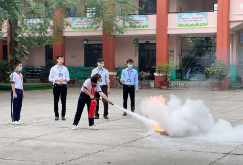 Giáo dục kỹ năng phòng cháy, chữa cháy và thoát hiểm an toàn cho học sinh