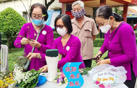 Ngày xuân lan tỏa yêu thương