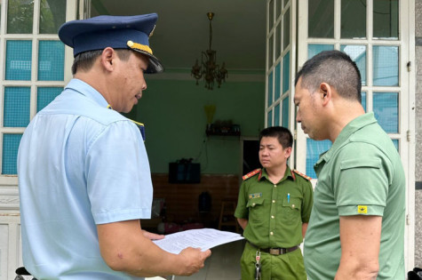 Đẩy mạnh công tác chống buôn lậu, gian lận thương mại