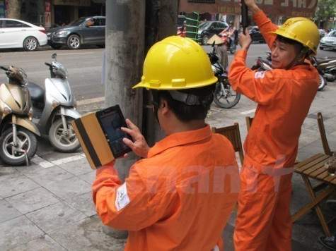 Tăng khung giá bán lẻ điện bình quân, cao nhất 2.444,09 đồng