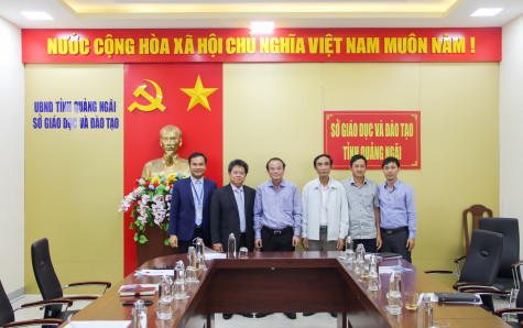 Trường Đại học Quốc tế Miền Đông trao tặng 20 suất học bổng toàn phần cho học sinh lớp 12 tỉnh Quảng Ngãi