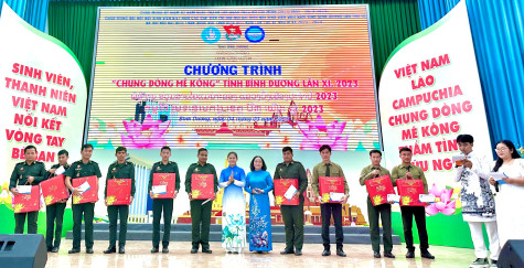 Chung dòng Mê Kông, thắm tình hữu nghị