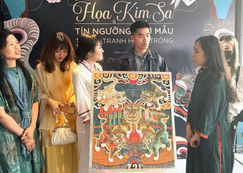 Nghệ thuật Họa kim sa tôn vinh nét đẹp văn hóa dân gian