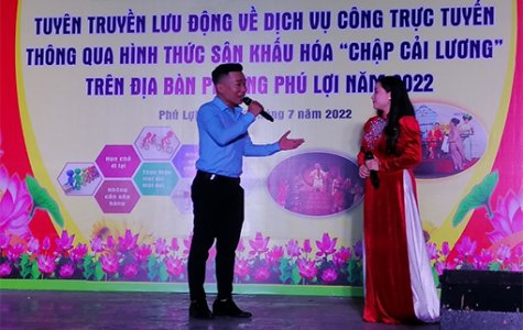 Phường Phú Lợi, Tp.Thủ Dầu Một: “Đi từng ngõ, gõ từng nhà” hỗ trợ người dân thực hiện hồ sơ trực tuyến