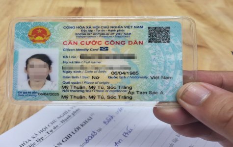 Một phụ nữ rơi từ tầng 11 công trình chung cư xuống đất tử vong