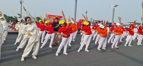 TP.Thủ Dầu Một: Khai mạc chuỗi các hoạt động chào mừng kỷ niệm 48 năm Ngày giải phóng miền Nam thống nhất đất nước (30-4), Ngày Quốc tế Lao động (1-5)