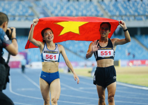 Giành thêm 9 huy chương vàng, Việt Nam vươn lên vị trí thứ 2 trên bảng xếp hạng SEA Games 32