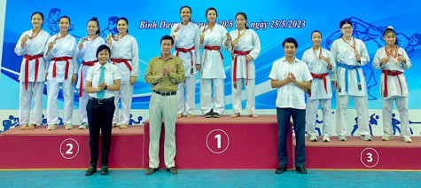 Giải vô địch Karate Bình Dương 2023: Phú Giáo nhất toàn đoàn