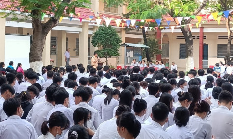 Tuyên truyền kỹ năng tham gia giao thông an toàn cho học sinh