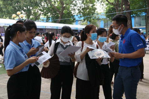 Liên kết tạo việc làm, hạn chế tối đa người lao động mất việc, ngừng việc