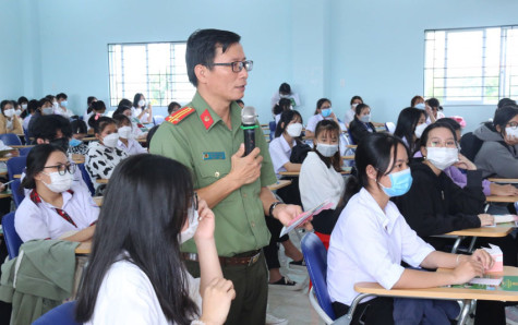 Tuyên truyền pháp luật đến thanh thiếu niên: Nội dung dễ nhớ, dễ hiểu