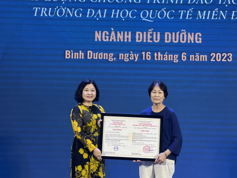 Trường Đại học Quốc tế Miền Đông đạt kiểm định chất lượng 5 chương trình đào tạo