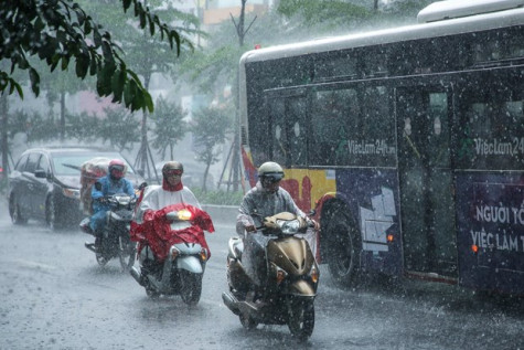 Hầu hết các khu vực trên cả nước ngày nắng, chiều tối mưa dông