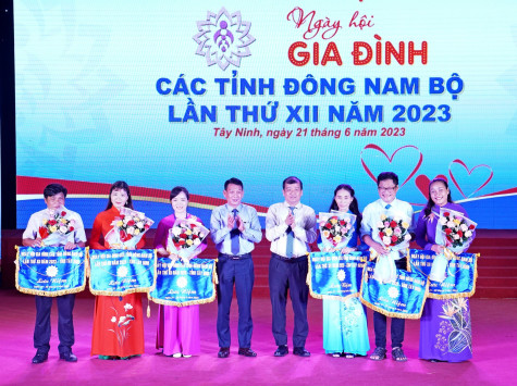 Khai mạc Ngày hội gia đình các tỉnh Đông Nam bộ lần thứ XII