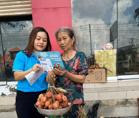 Bà Lê Minh Lý, Giám đốc Bảo hiểm xã hội tỉnh: Chủ động tham gia bảo hiểm y tế ngay bây giờ để tiết kiệm chi phí…