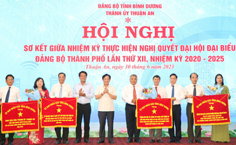 TP.Thuận An:  Phấn đấu trở thành trung tâm đô thị - dịch vụ phát triển, văn minh, giàu đẹp, nghĩa tình