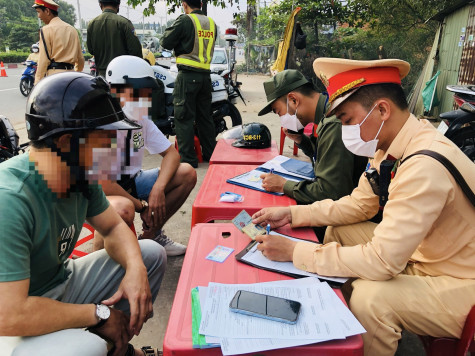 TP.Tân Uyên: Tháng cao điểm xử phạt vi phạm giao thông hơn 8 tỷ đồng