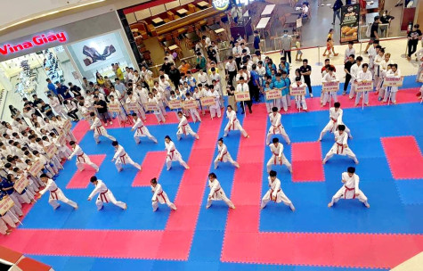 Hơn 300 VĐV tranh tài tại giải các CLB Karate tỉnh Bình Dương mở rộng năm 2023