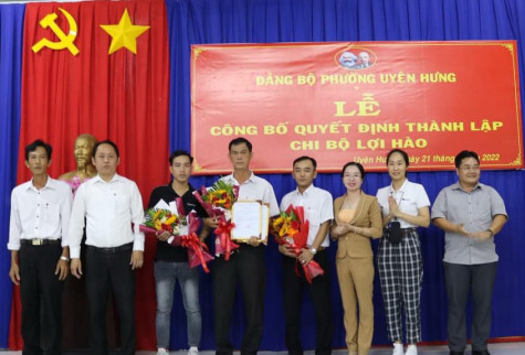 Thành ủy Tân Uyên: Tập trung phát triển Đảng trong doanh nghiệp ngoài khu vực Nhà nước